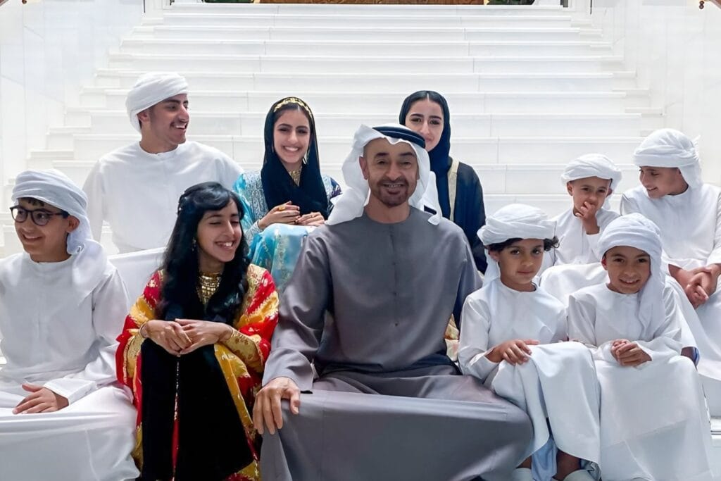Top 10 World's Richest Royal Families