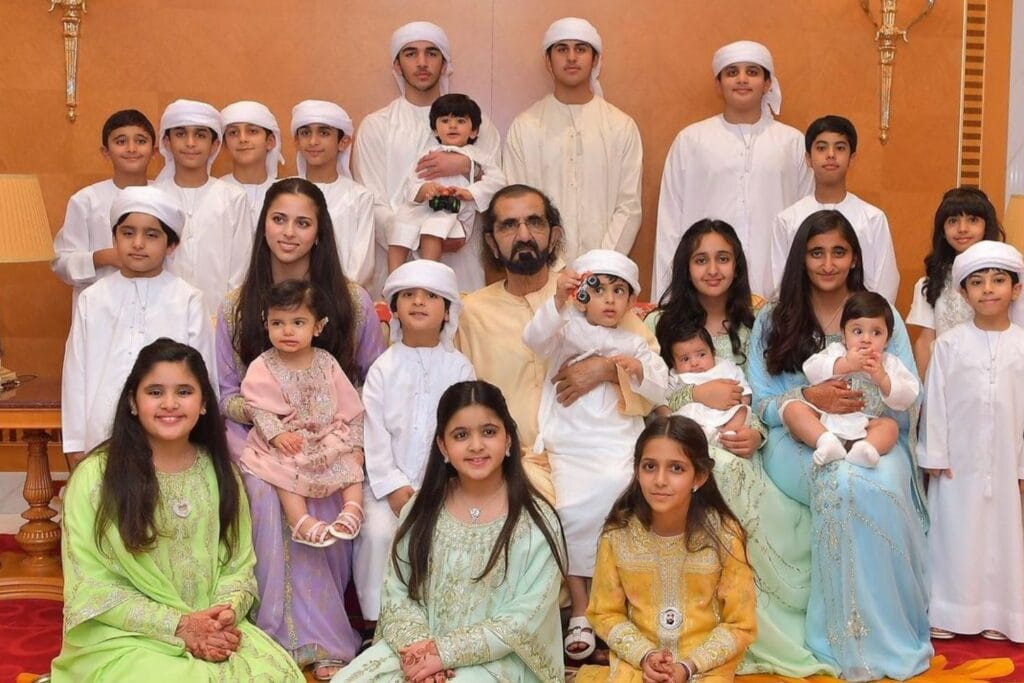 Top 10 World's Richest Royal Families